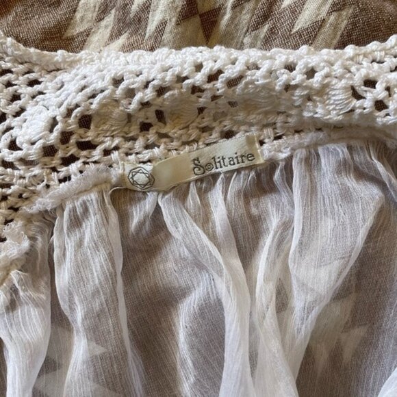 Solitaire White Lace Sheer top - Picture 2 of 5